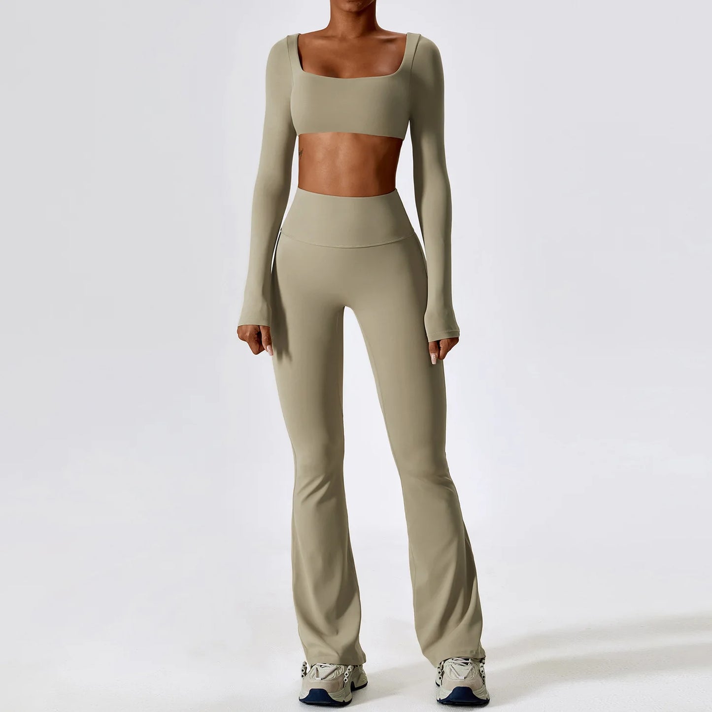 LuxeFit Seamless Performance 2-Piece Long Sleeve Yoga Set